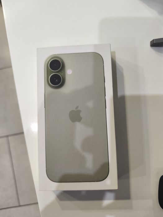 Iphone 17 Nou sigilat cu factura liber de orice retea cu factura de fr