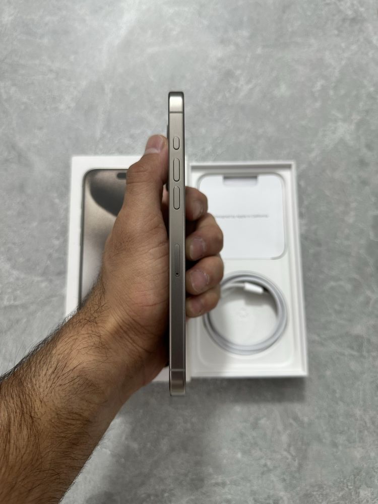 iPhone 15 Pro Max 256GB Natural Titanium