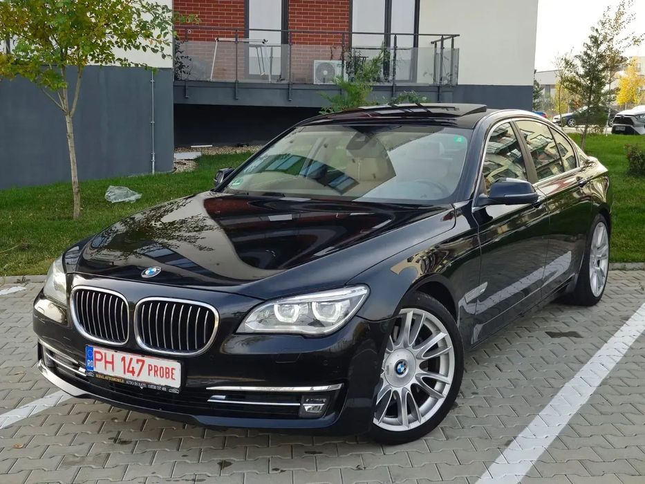 BMW Seria 7 BMW 730D 2014 Facelift Individual 4 butoane Trapa Led Head-up H&K