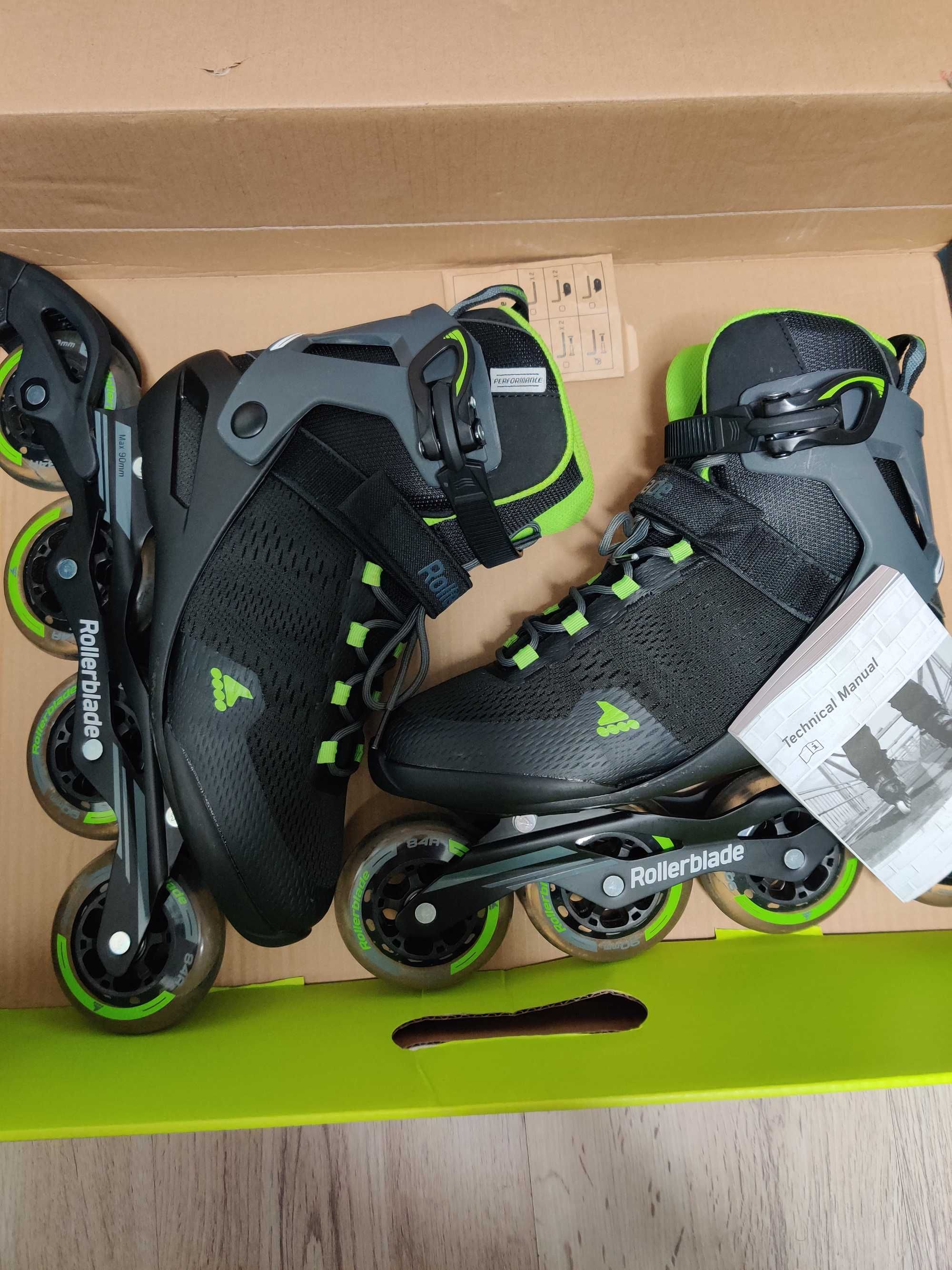 Role Rollerblade SPARK 90