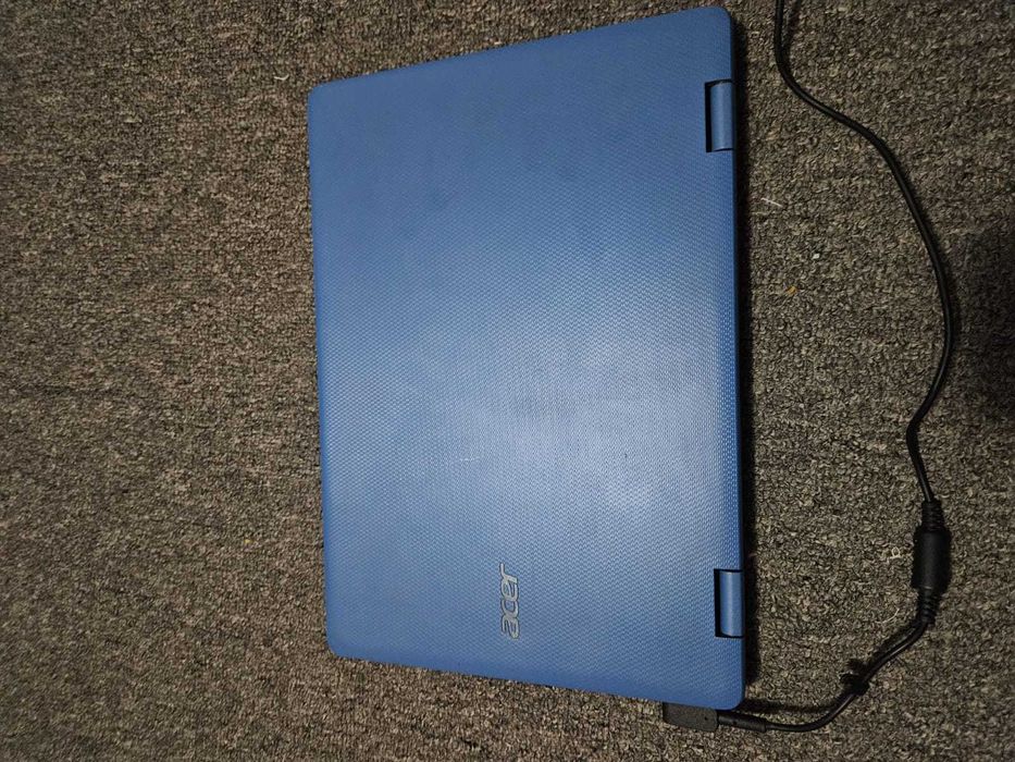 Продам сенсорный нетбук ASER Aspire R3