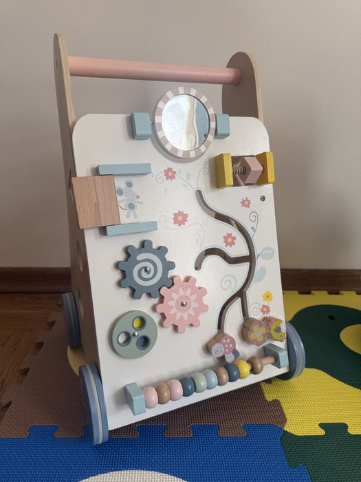 Дървена проходилка Moni Toys - Многоцветна