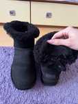 UGG, непромокаеми велурени боти