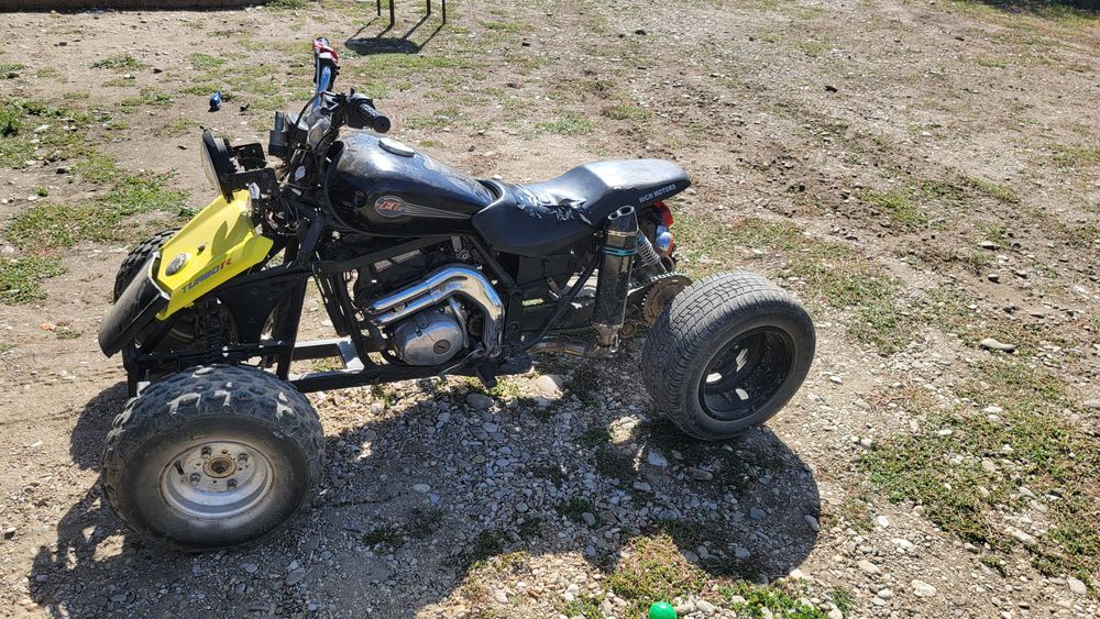 Atv kawasaki 250cc 2 cilindri vând schimb