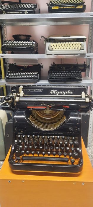 Mașină de scris Olympia 1930  Model 8