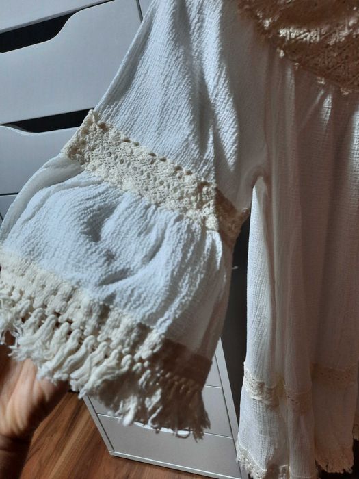 Vand bluza noua, marime universala