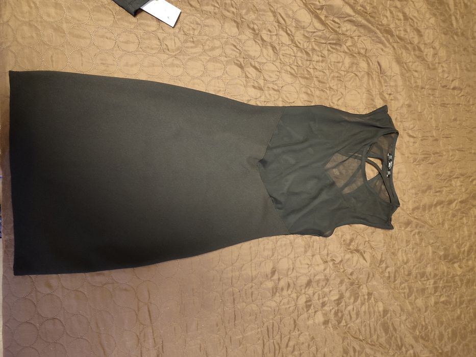 Черна рокля Bershka