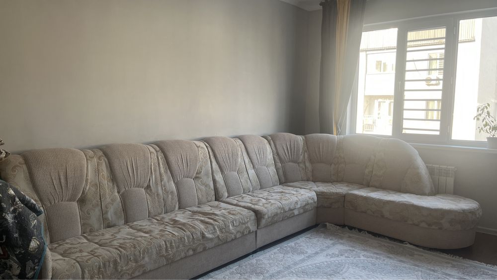 Диван удобный угловой