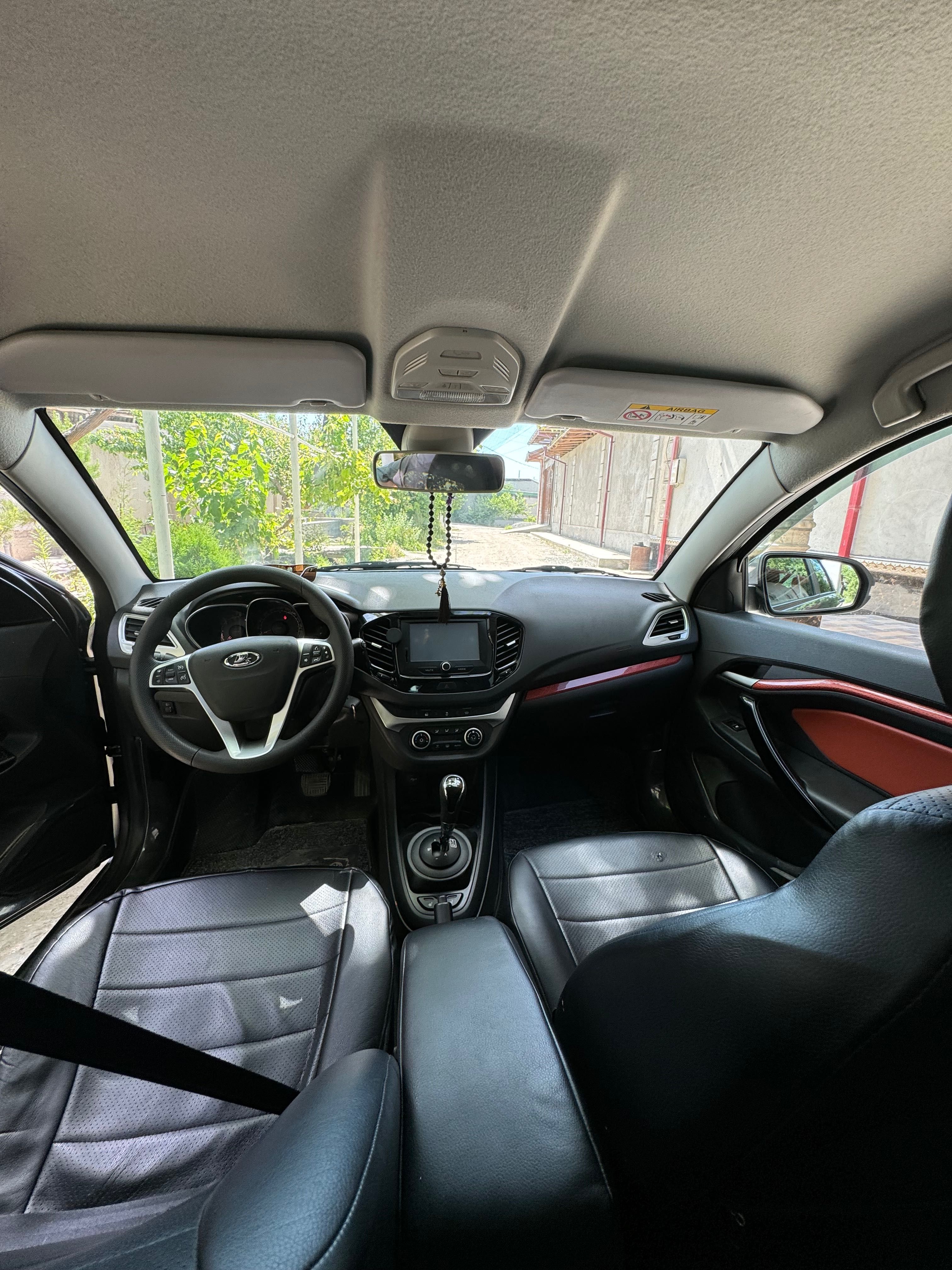 Lada vesta cross