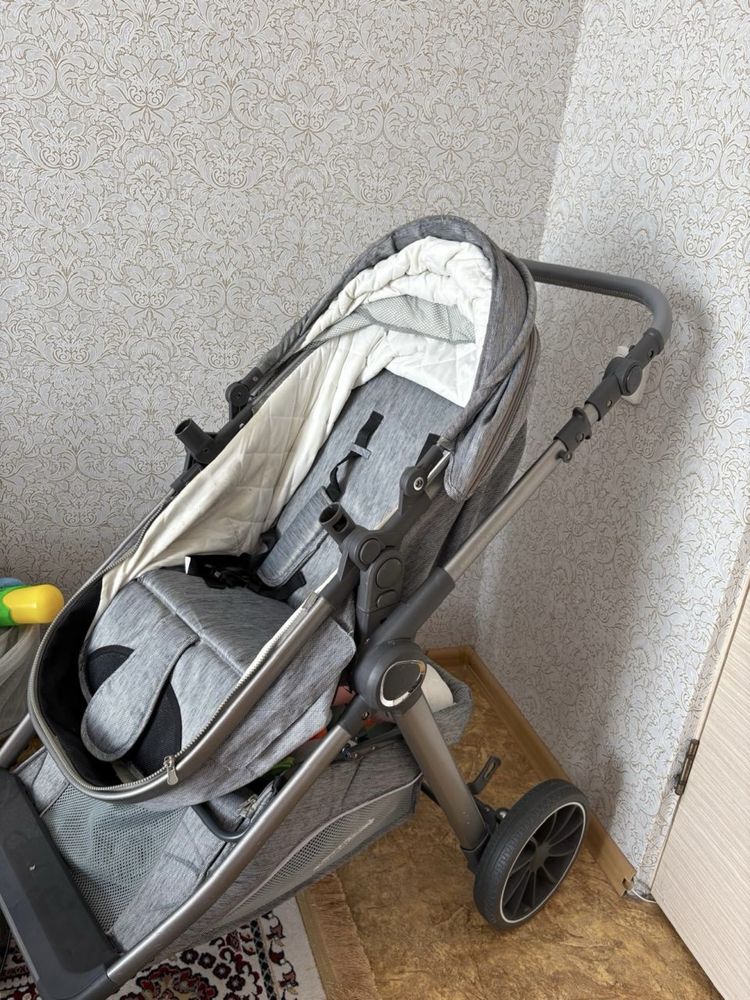 Продам Коляску 2в1