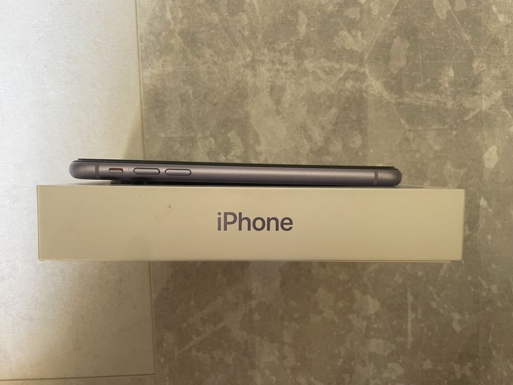 iPhone 11.
