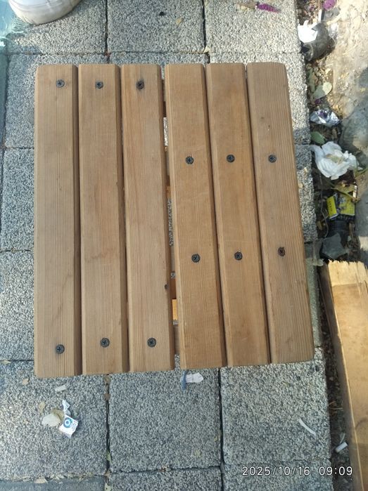 Продаётся складывающаяся табуретка