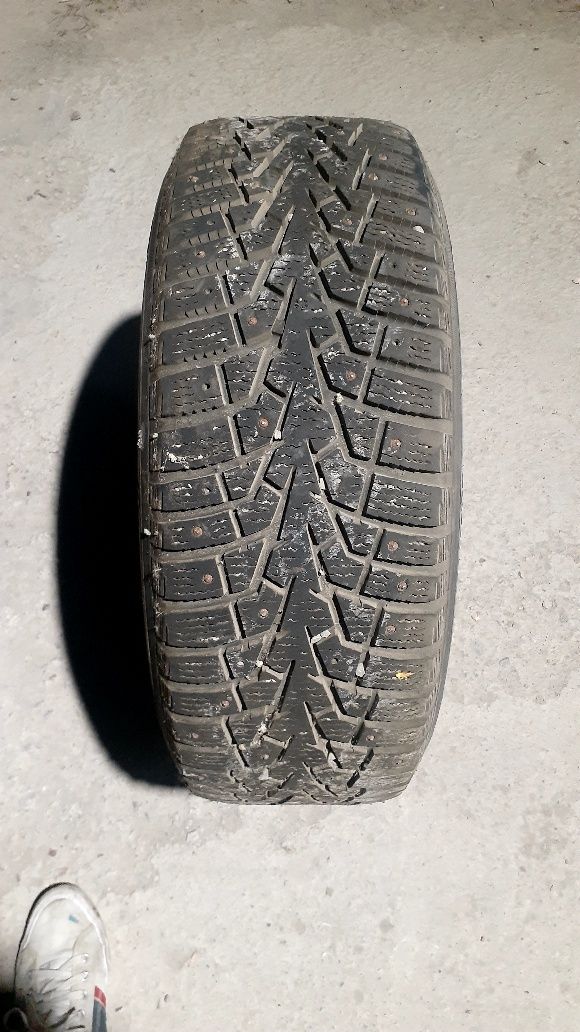 Титанка 225/60 R16 зимний покришка