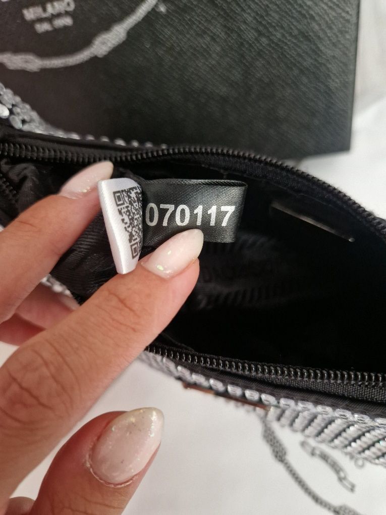 Дамска чанта Prada