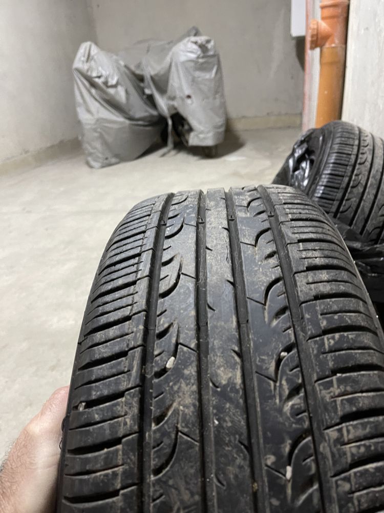 2 бр. Всесезнонни гуми KUMHO SOLUS KH25 205/55/17