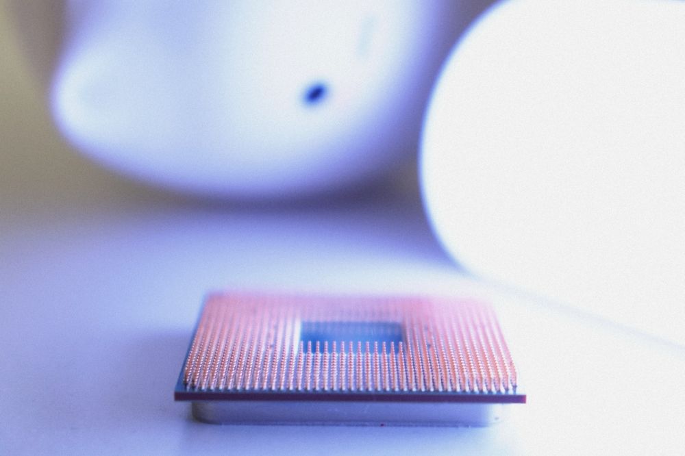 AMD Ryzen 7 3700X – 8 nuclee / 16 thread-uri, stare impecabilă