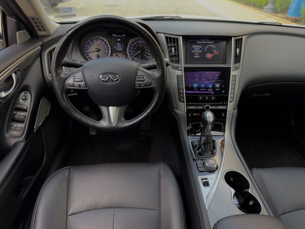 Infiniti q50 3.0t AWD 300кс