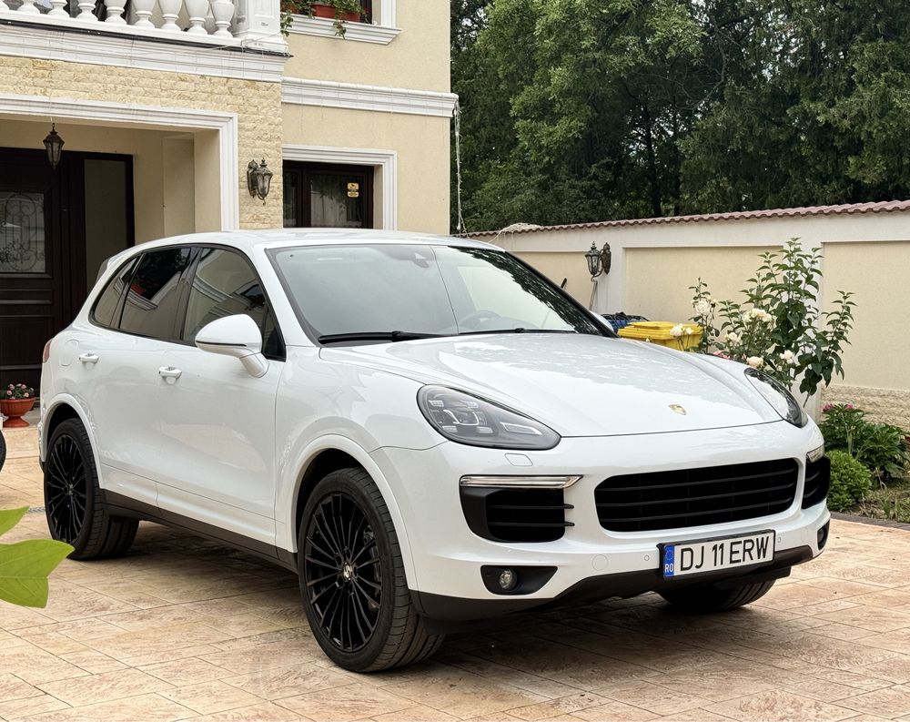 Porsche Cayenne 3.0d 2016 SportChrono KM certificat 96.000KM