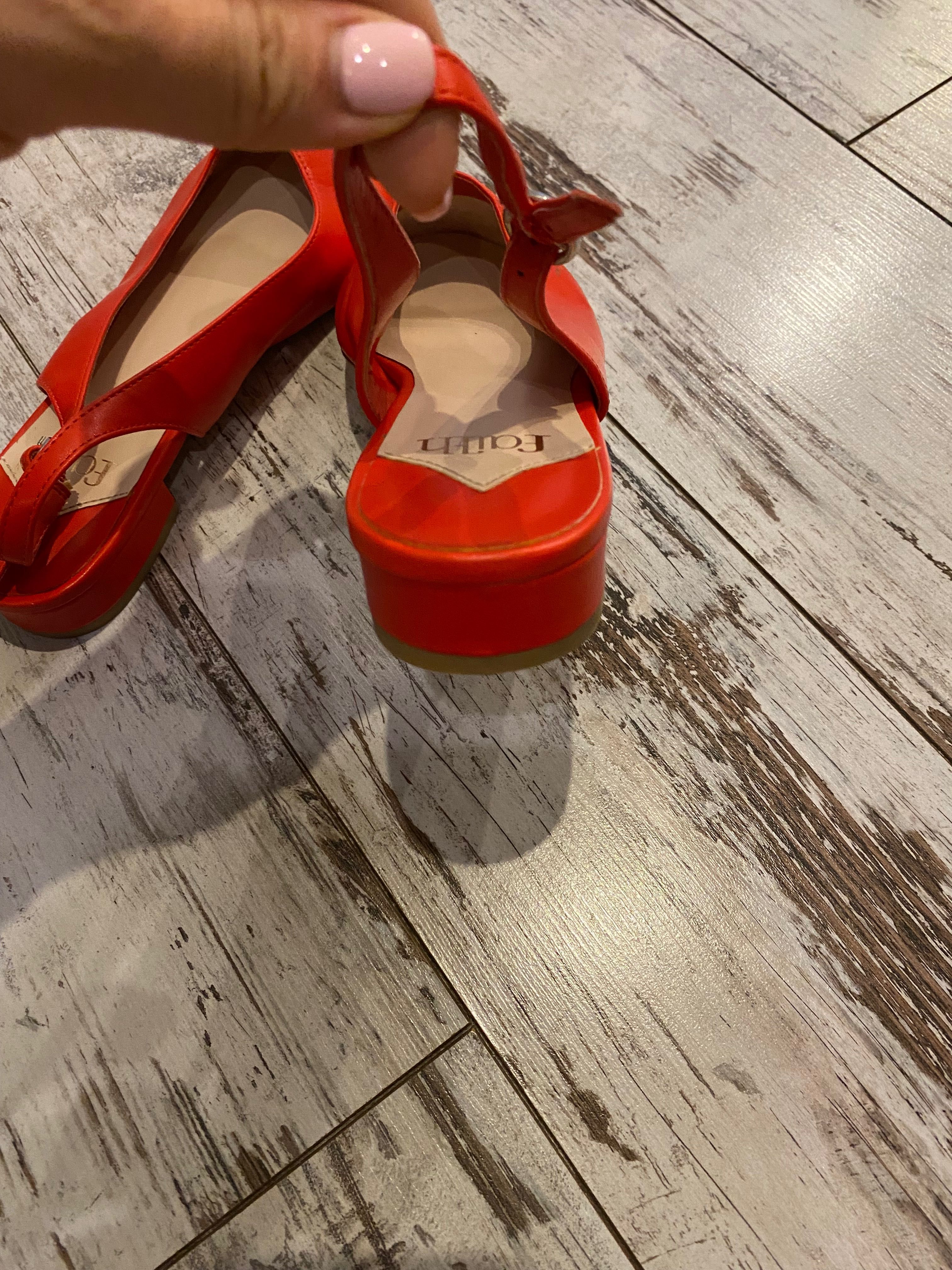 Дамски червени пантофки, размер 39
