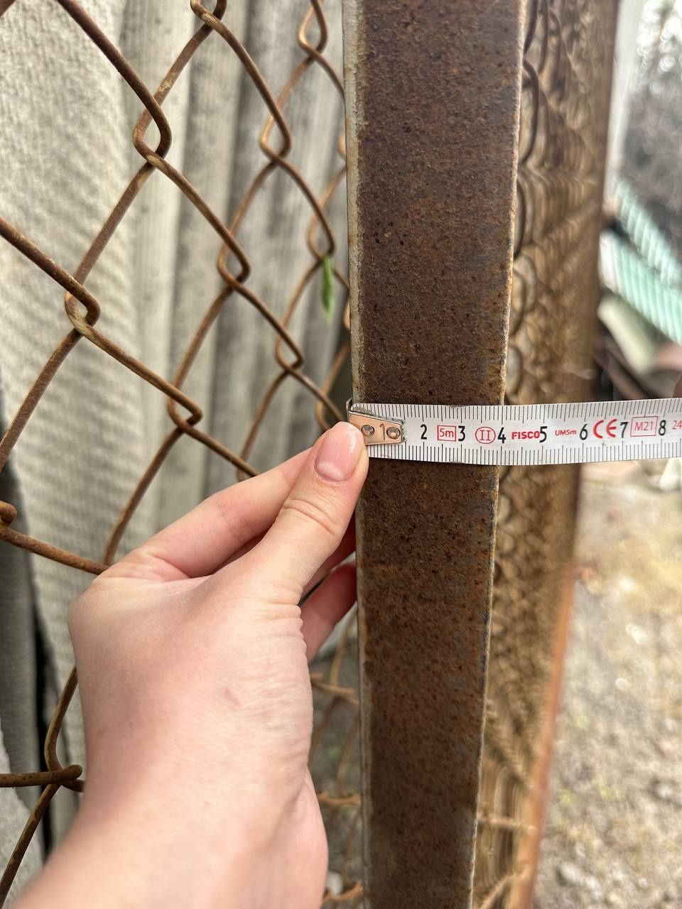 Решетка металлическая от ворот б/у
