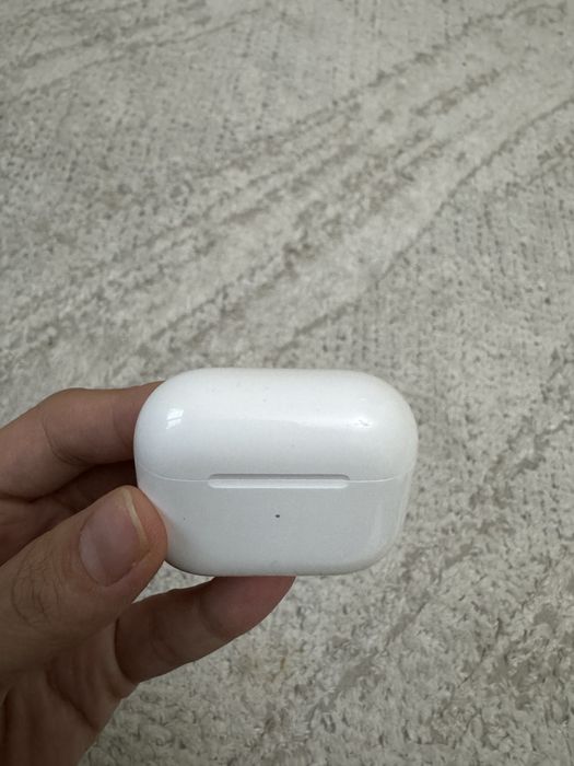 Продам Airpods 3