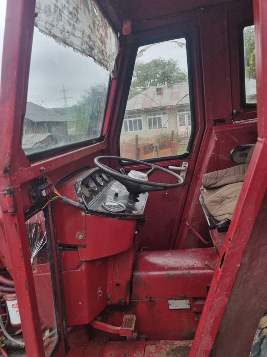 Vând international 454 preț 3800 negociabil