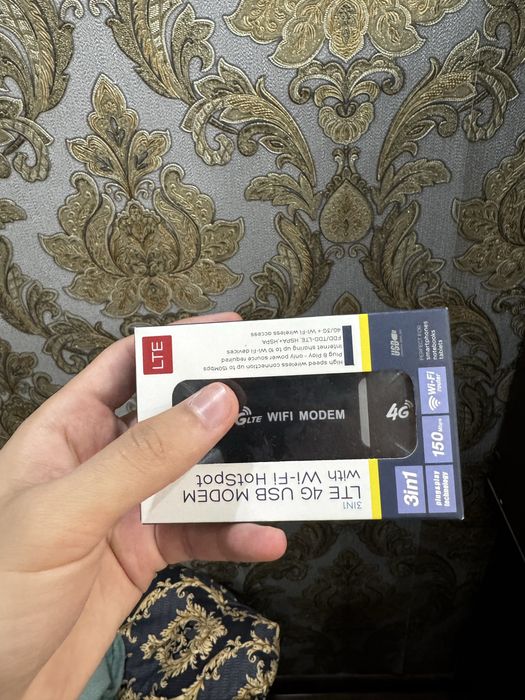 4G USB-модем с Wi-Fi роутером
