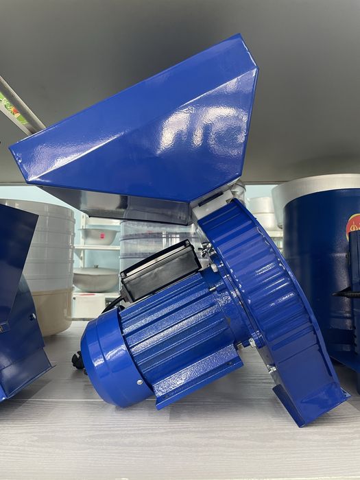 Зернодробилка, сенодробилка