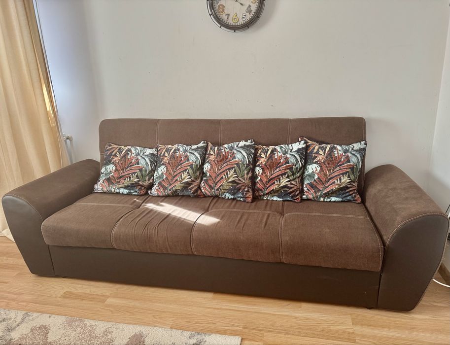canapea extensibila 3 locuri