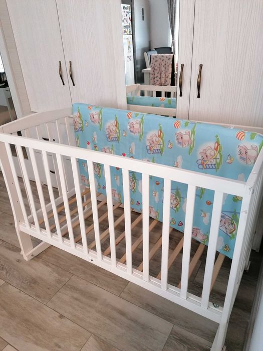 Patut bebe/copil Meșterel Mos Ene cu sistem balansare +saltea+lenjerie