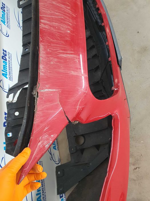 Bara fata cu defect  Mercedes GLA 250 X156 2018 cod motor 270920