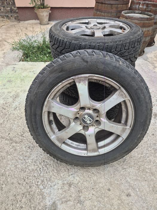 Vand set de 4 jante cu cauciucuri de iarna