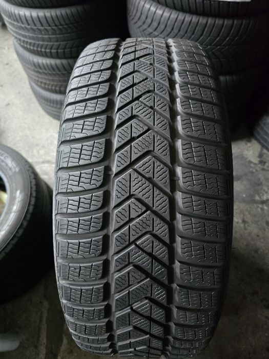 Pirelli 255/45 R19 104W MS iarnă