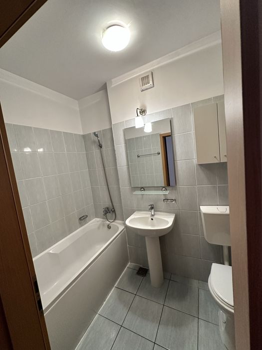 Garsoniera Rasarit de Soare Auchan Titan, PROPRIETAR, PARCARE,bloc nou