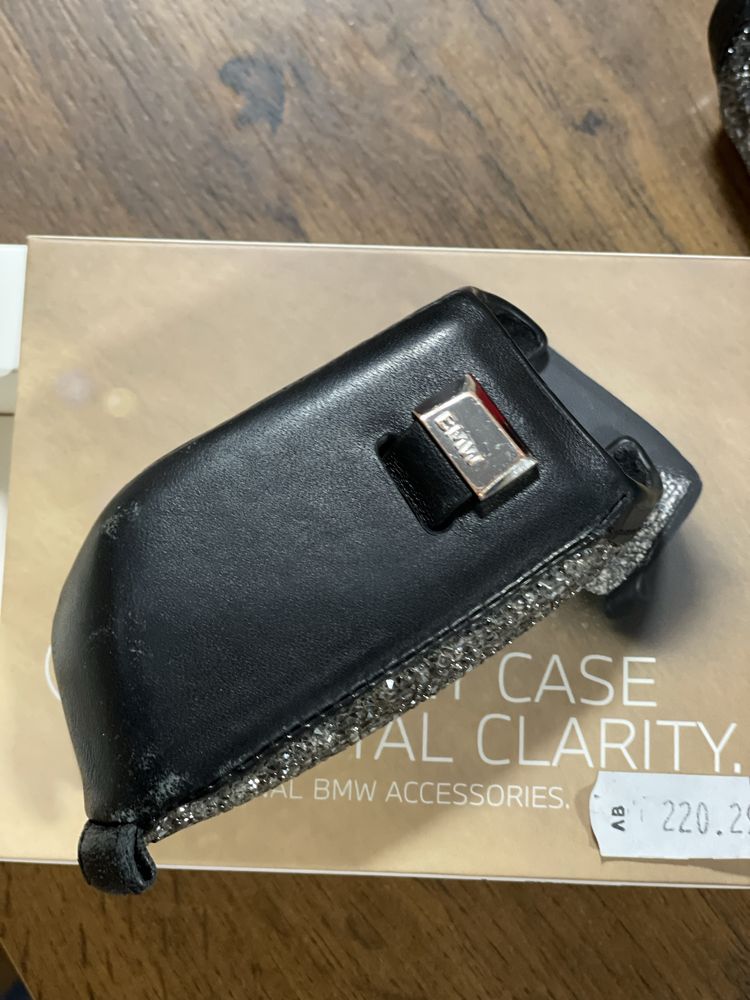 Swarovski кожен калъф за Х7