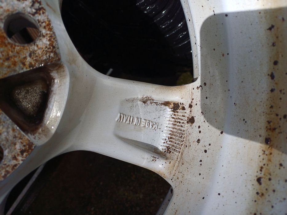 Roti aliaj  16 Zolli  215/ 70 R 16 T Semperit 17 zolli de iarna Mitsub