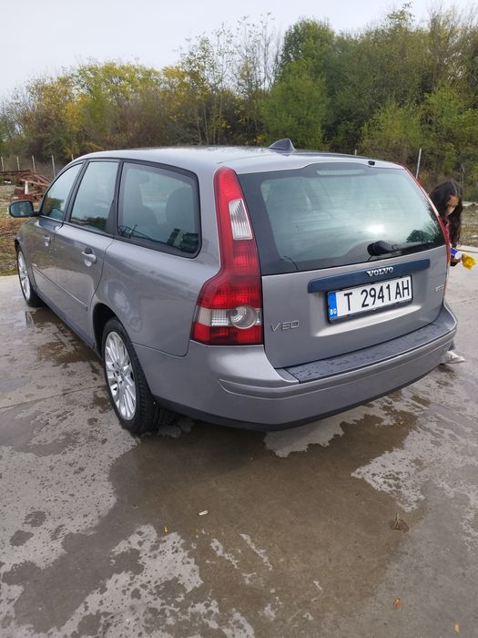 Продавам volvo v50