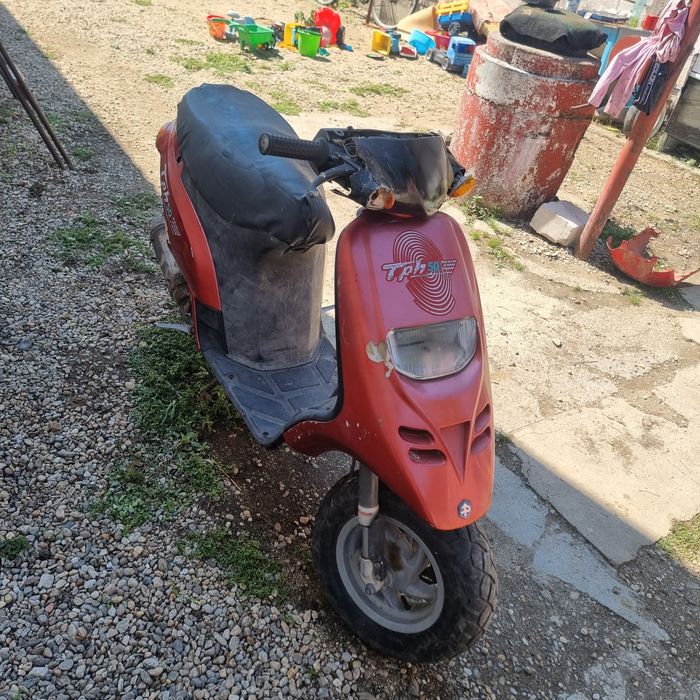 Scuter Piaggio typhone