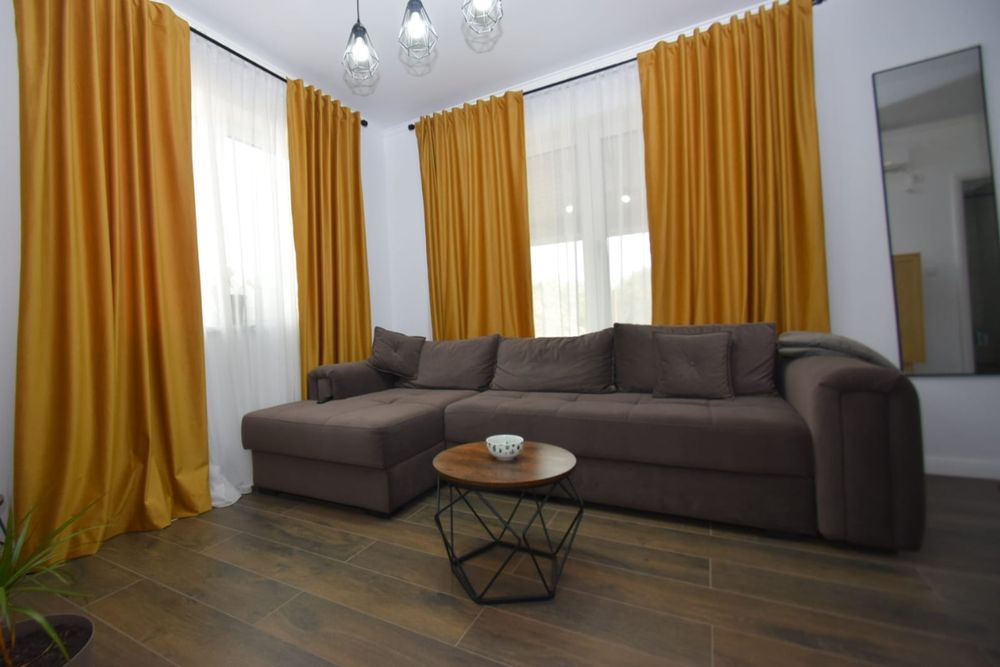 Vă propun spre vânzare o casă modernă, nouă. Pielești