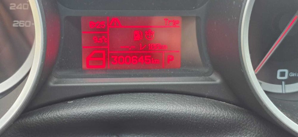 Alfa Romeo Giulietta 2.0 JTDM 170 CP – Pachet Bose – 2013