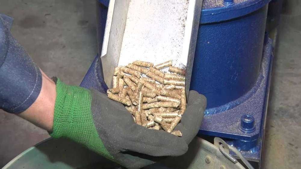 Granulator Presa de peleti din rumegus paie porumb 11 kW cu reductor