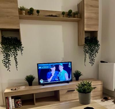 Inchiriez apartament