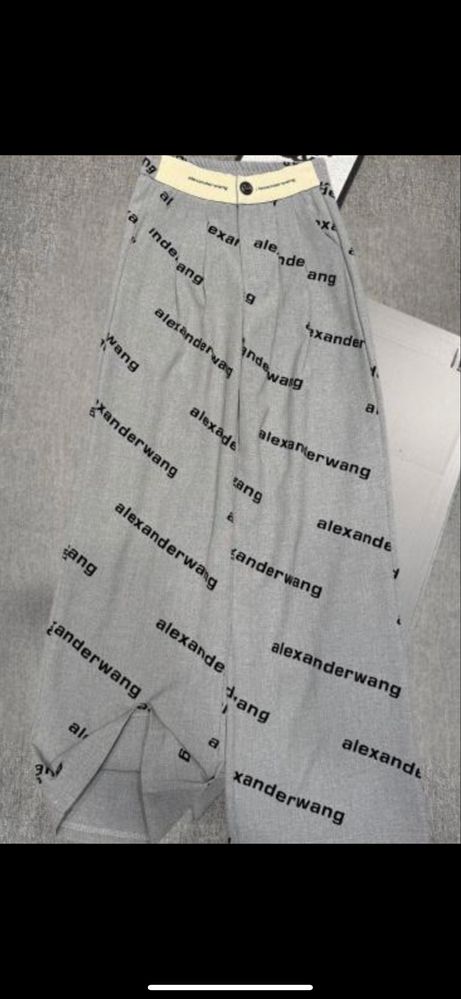 Плюшена ризка wang