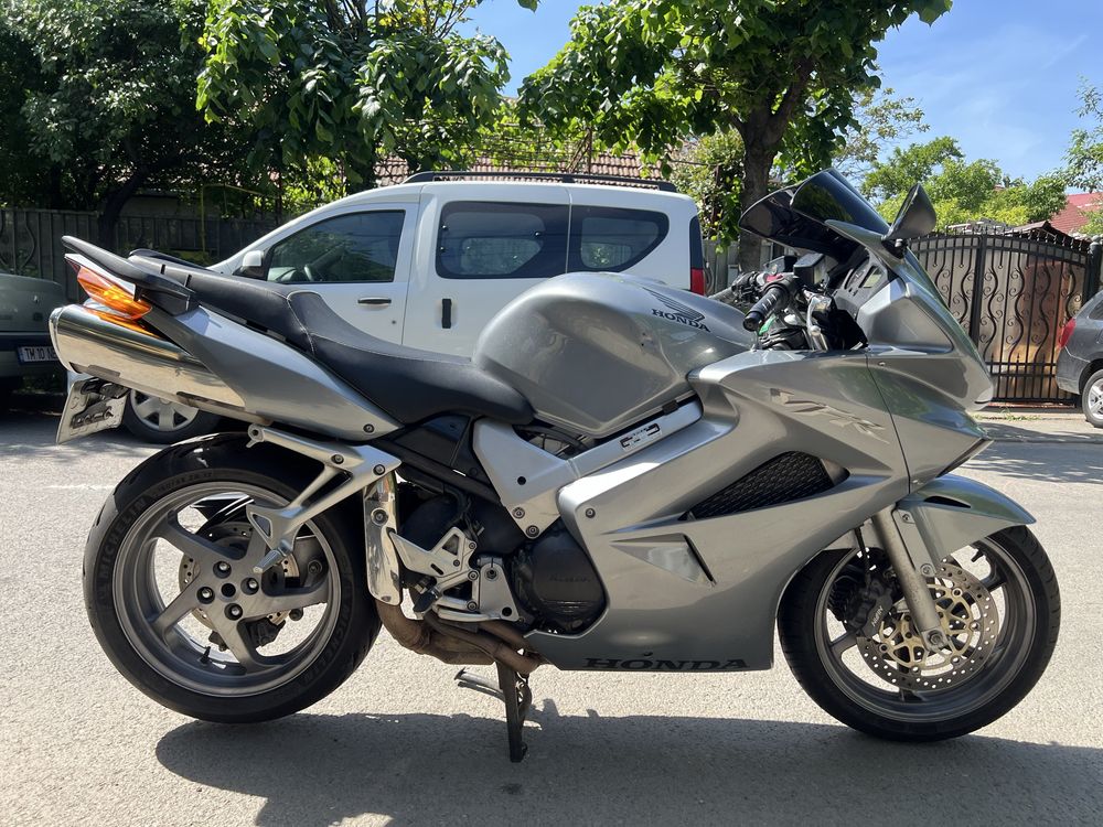 Honda VFR 800 , An 2005