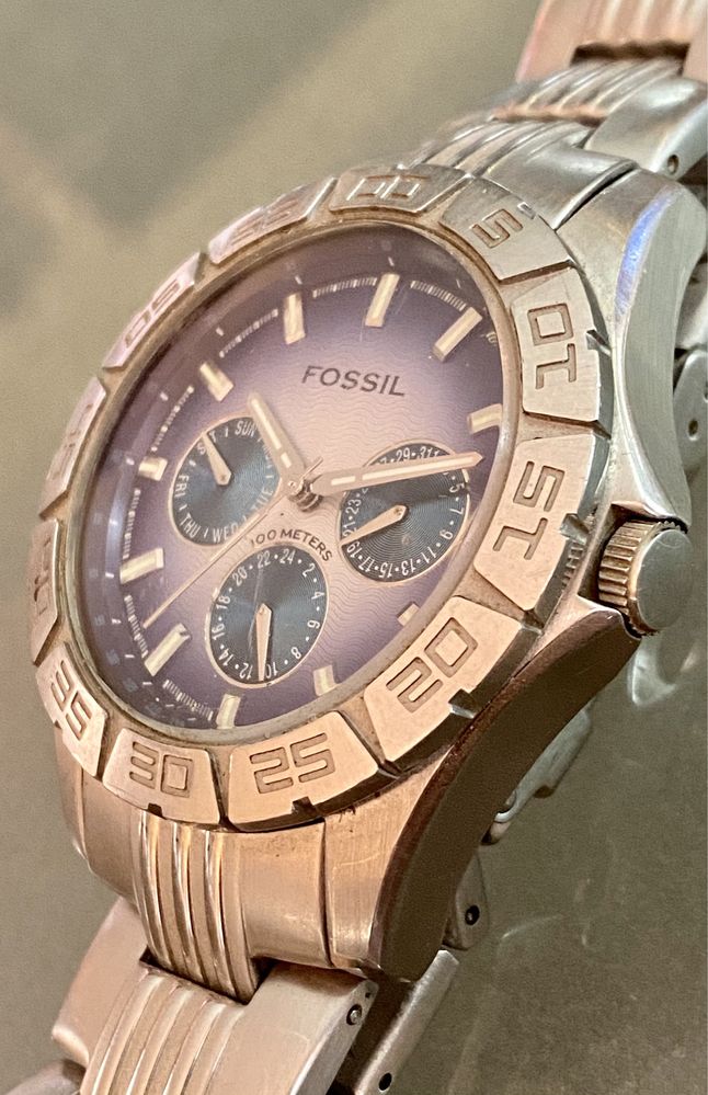 Продавам оригинален часовник Fossil