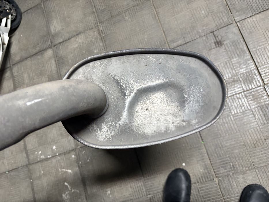 Продам глушитель