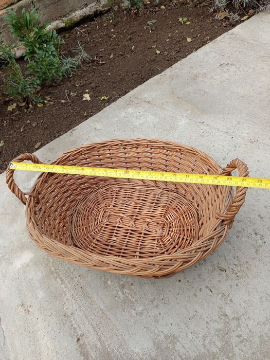 Cos impletit din nuiele ( 1 singur coș)