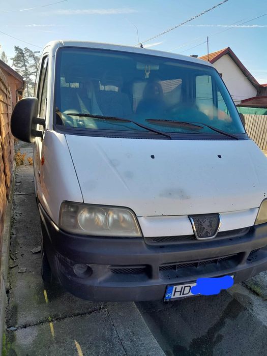 PEUGEOU boxer 2.0 8 locuri