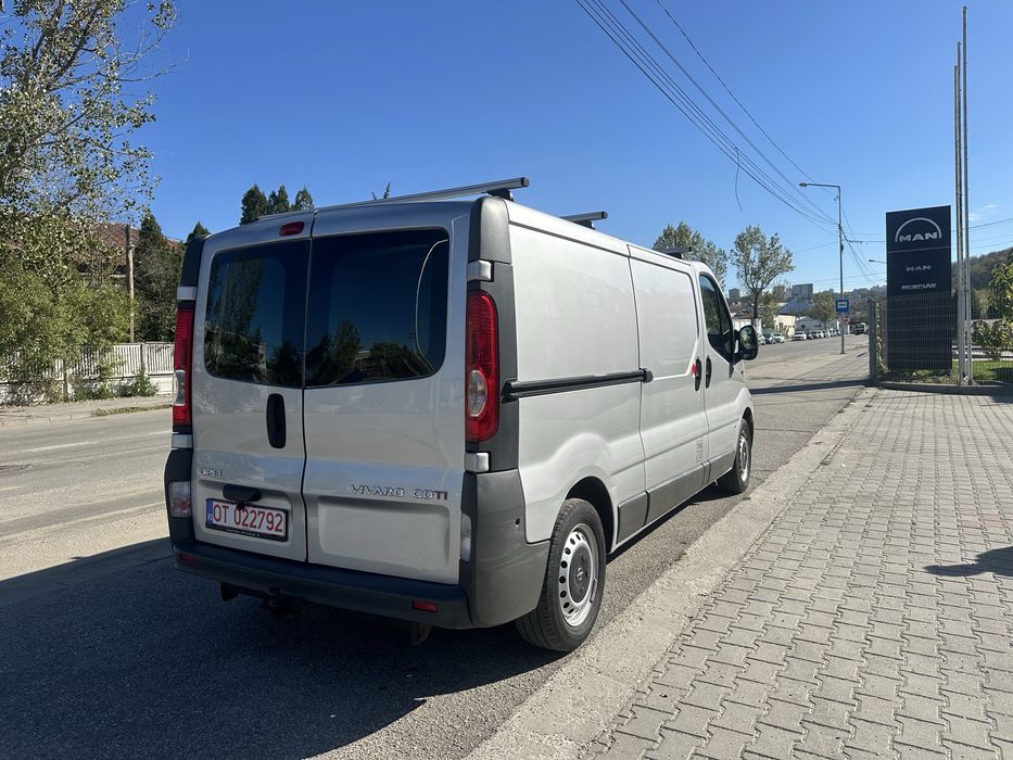 Opel Vivaro 2011 2.0CDTI, Varianta lunga, Webasto, Pilot Automat, AC