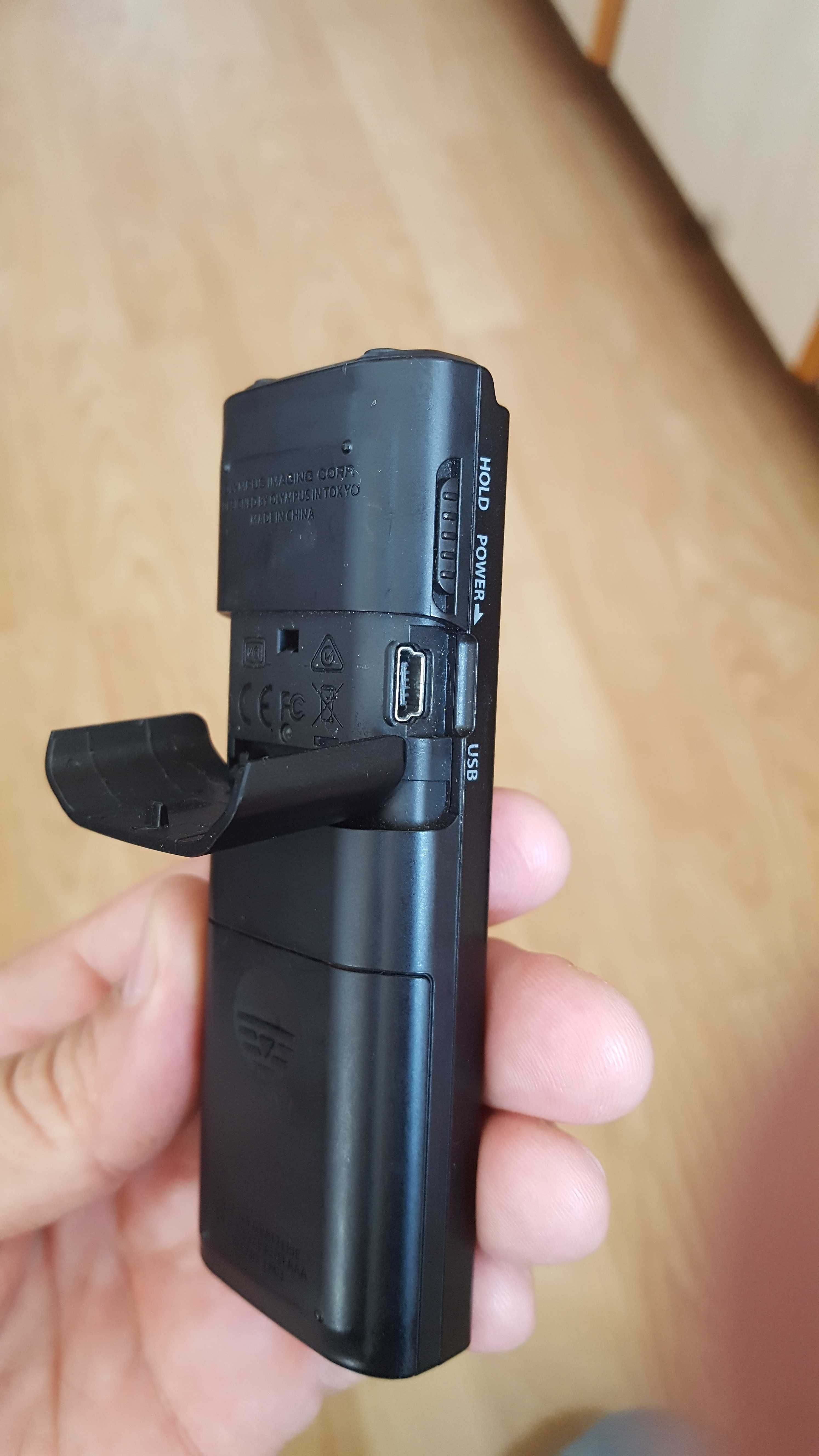 Reportofon  Olympus VN733PC